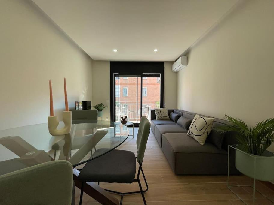 Superflat Near Beach 15' Center Sant Adria de Besos Exterior photo