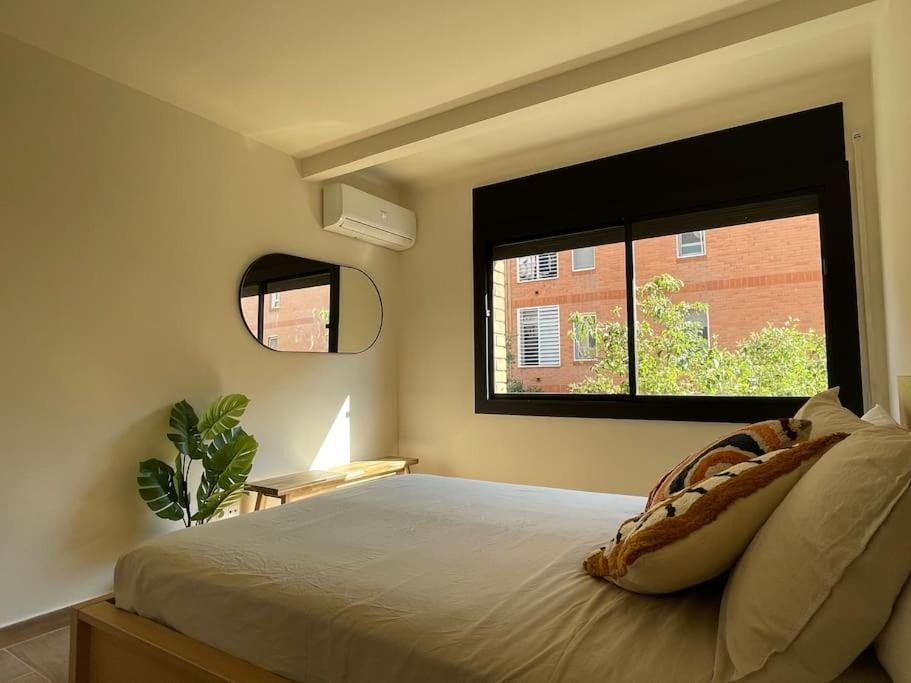 Superflat Near Beach 15' Center Sant Adria de Besos Exterior photo
